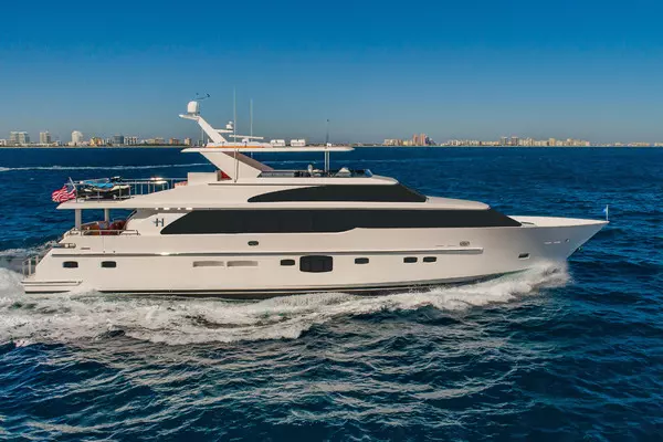 Picture Of: 2028 Hargrave Raised Pilothouse New Build 105