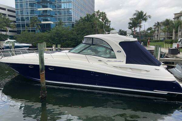 Picture Of: 2005 Sea Ray 500 Sundancer BLUE HEAVEN