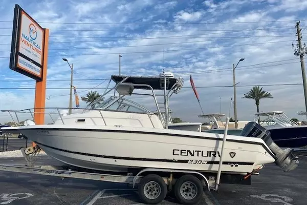 Picture Of: 2001 Century 2300 Walkaround 