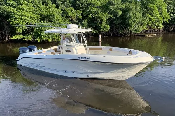 Picture Of: 2008 Hydra-Sports 2900 CC 