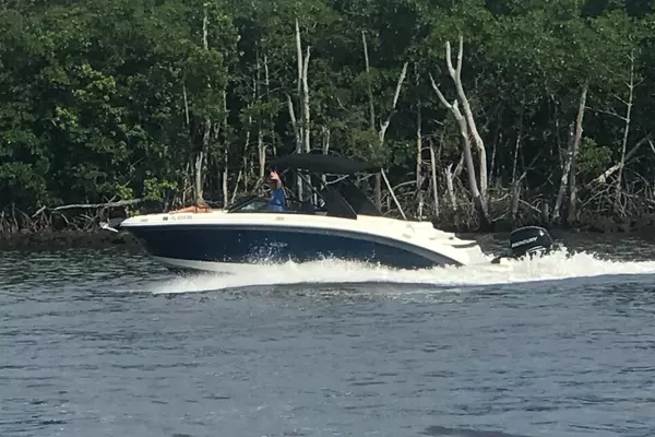 Picture Of: 2019 Sea Ray SDX 270 Outboard Make It A Habit
