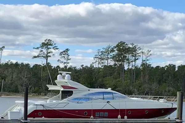 Picture Of: 2007 Azimut 68S 