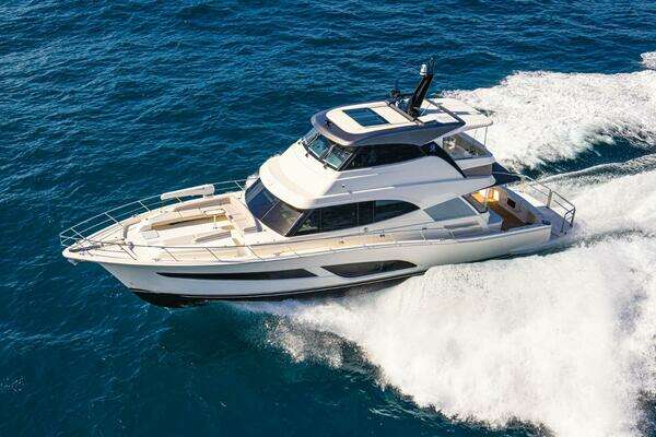 Riviera 64 Sports Motor Yacht Series II