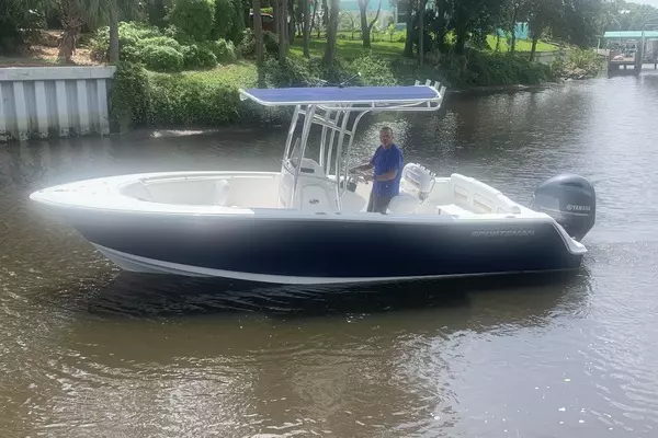 Picture Of: 2012 Heritage Yacht 229 