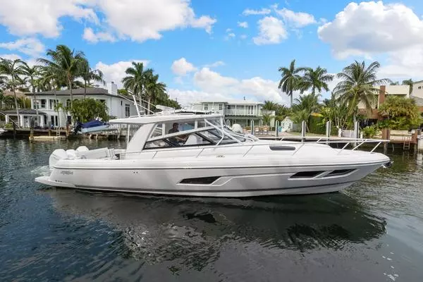 Picture Of: 2021 Intrepid 438 Evolution Salty Dog