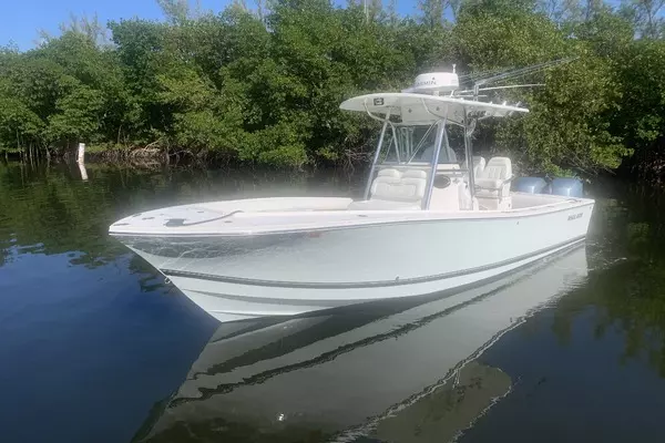 Picture Of: 2010 Regulator 26 Forwarding Seating 