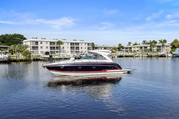 Picture Of: 2018 Formula 37PC 