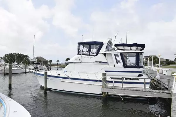 Picture Of: 1987 Jefferson Sundeck Current Affair