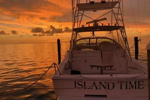 Picture Of: 2000 Riviera 4000 Offshore Island Time