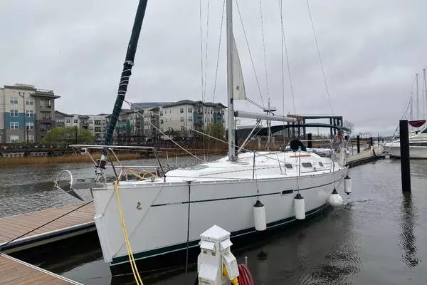 Picture Of: 2008 Beneteau 343 WINE DOWN