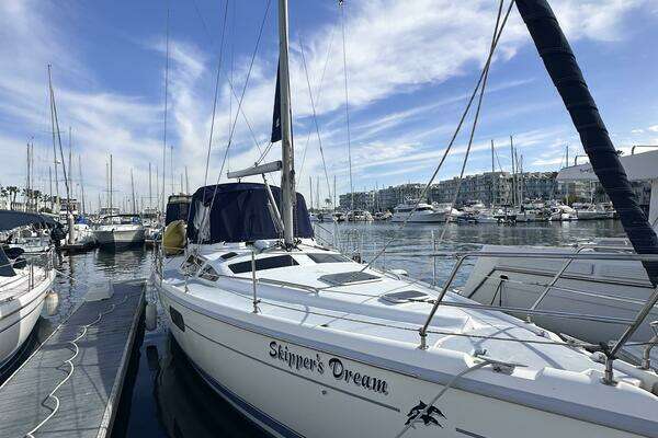 Picture Of: 2000 Hunter Passage 420 Skippers Dream