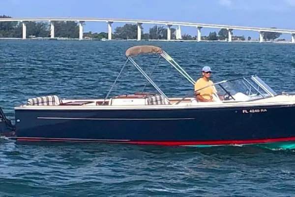 Picture Of: 2016 Vanquish 26 Runabout Baby Grand