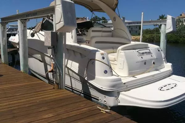 Picture Of: 2003 Sea Ray 320 