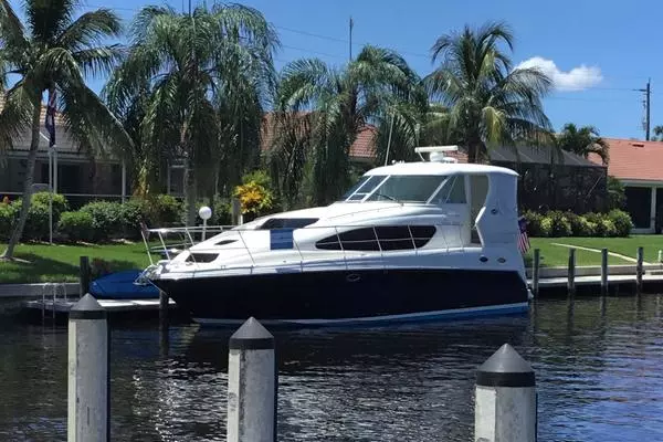 Picture Of: 2005 Sea Ray 40 Motor Yacht BLUE SKIES