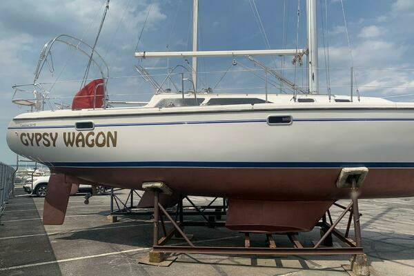 Picture Of: 1999 Catalina 36 MK II Gypsy Wagon