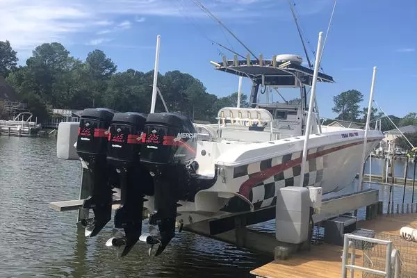 Picture Of: 2003 Fountain  