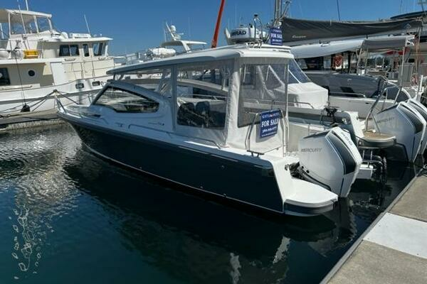 Picture Of: 2023 Nimbus W9 