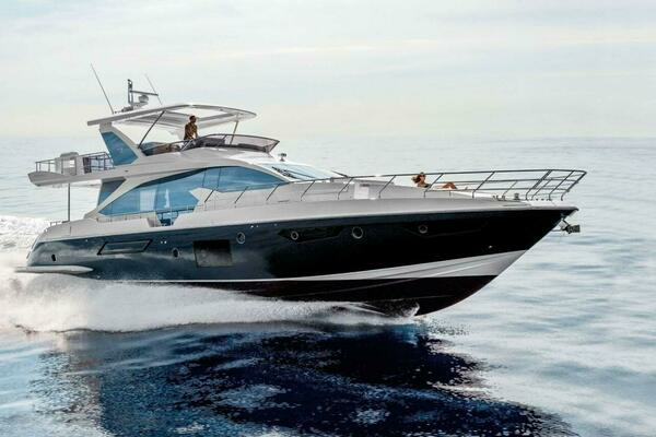 Picture Of: 2020 Azimut 72 Flybridge Solstice