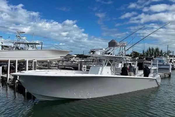 Picture Of: 2022 SeaHunter 39 