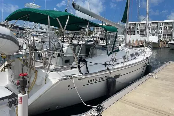 Picture Of: 2007 Beneteau  Intuition