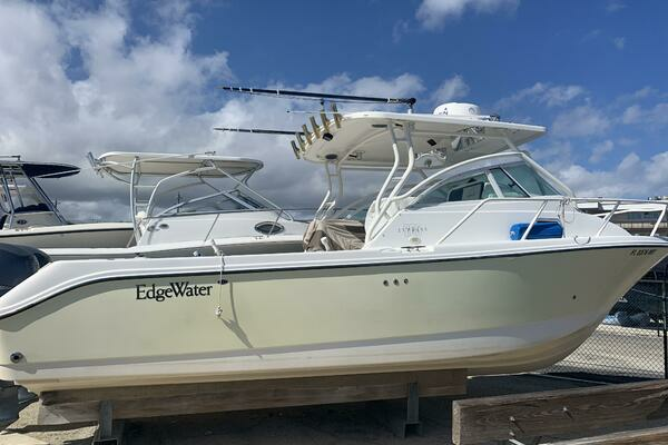 Picture Of: 2003 Edgewater 265 Express 