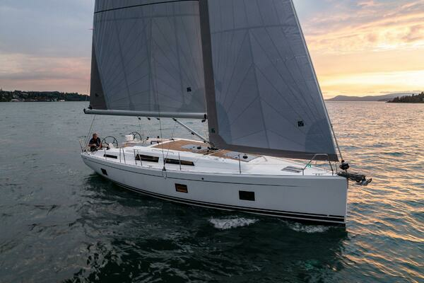 Picture Of: 2023 Hanse 418 IN STOCK