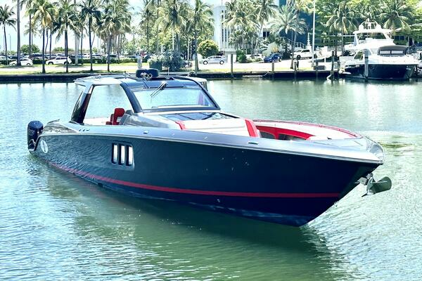 Picture Of: 2020 Cigarette Tirranna 