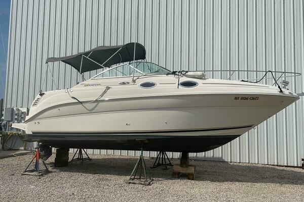 Picture Of: 2004 Sea Ray 240 Sundancer Seas The Day