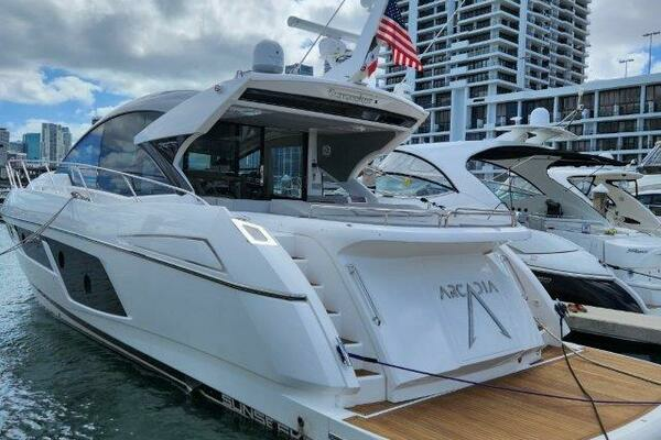 Picture Of: 2018 Sunseeker Predator 