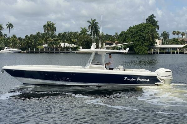 Picture Of: 2006 Intrepid 370 PENSION PENDING