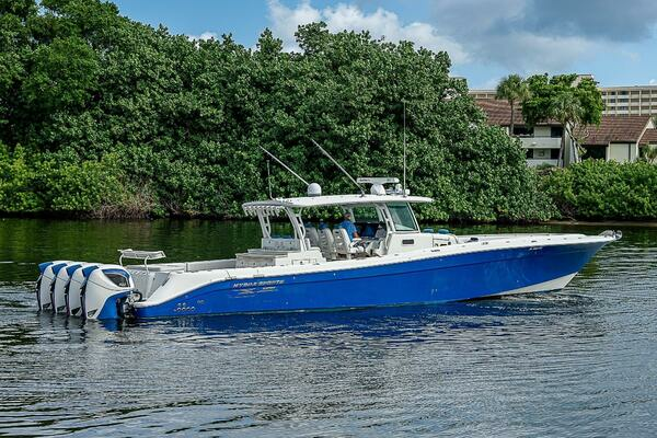 Picture Of: 2016 HCB 53 Suenos Salty