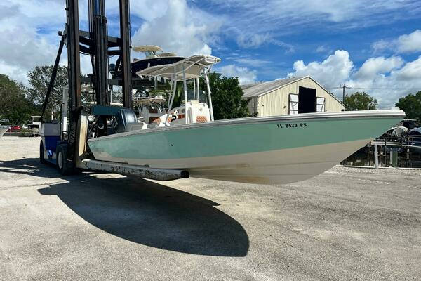 Picture Of: 2014 Pathfinder HPS 26 