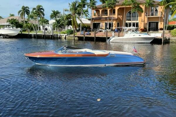 Picture Of: 2012 Riva Aquariva Super 