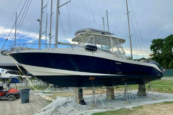 Picture Of: 2006 Hydra-Sports 3300 VX 