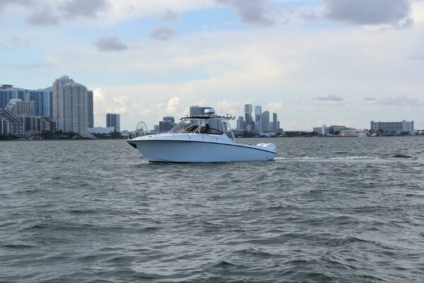 Picture Of: 2007 Fountain 33 Sportfish Cruiser 
