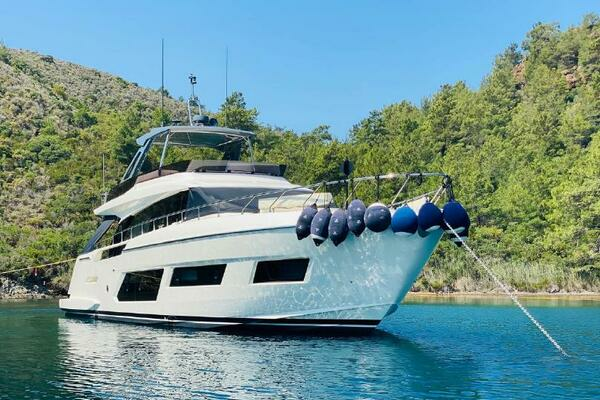 Picture Of: 2020 Ferretti Yachts 670 