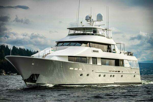 Picture Of: 2002 Westport Westport 130 SERENGETI