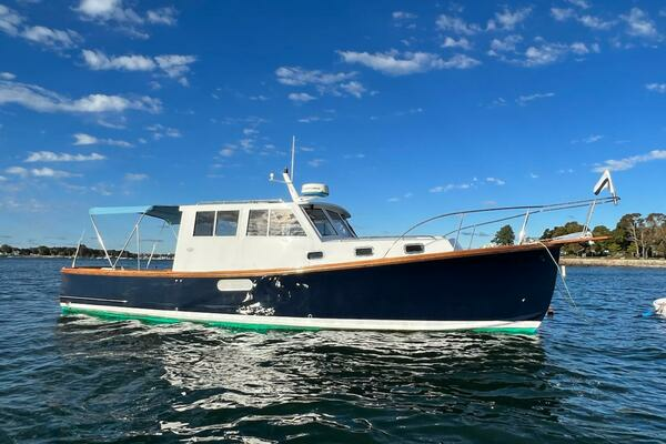 Picture Of: 2001 Wilbur 34 Kingfisher