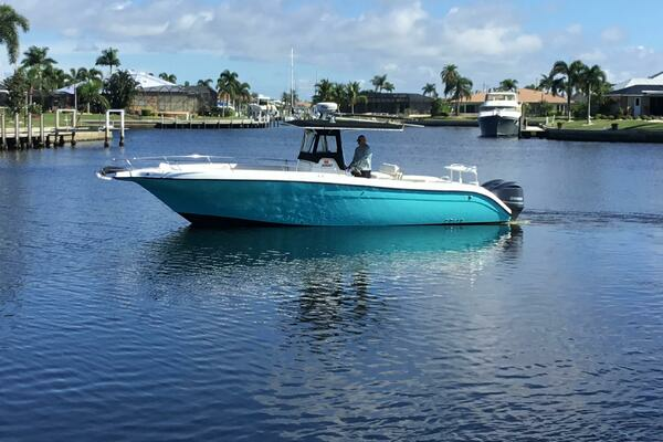 Picture Of: 2004 Century 3200 Center Console 