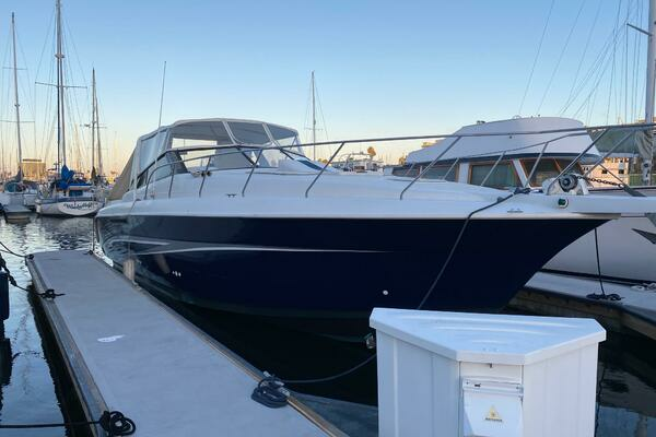 Picture Of: 1993 Silverton 38 Express Guyana Boat
