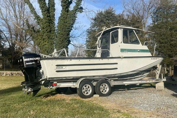 Picture Of: 1990 Boston Whaler Frontier 
