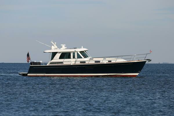 Picture Of: 2017 Sabre 48 Salon Express SKYDOG