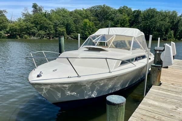 Picture Of: 2013 Chris-Craft Lancer Sportsman Cocktail Island