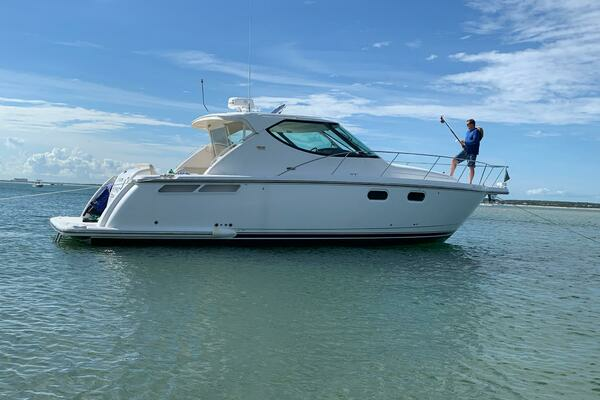 Picture Of: 2007 Tiara Yachts 390 Sovran No More Monday's