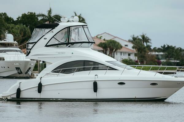 Picture Of: 2010 Sea Ray 390 Sedan Bridge The Green Squirrel
