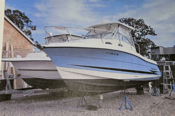 Picture Of: 2003 Hydra-Sports 2800 Vector 