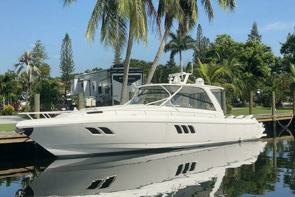 Picture Of: 2019 Intrepid 475 Sport Yacht 