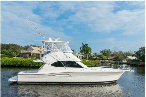 Picture Of: 2004 Riviera 42 Convertible 