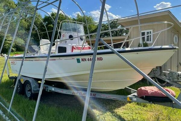 Picture Of: 1997 Boston Whaler  