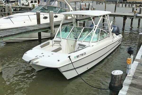 Picture Of: 2018 World Cat 230 DC 